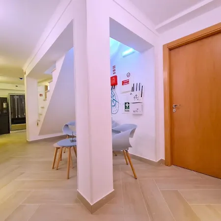 Quartos Grupos נאזרה