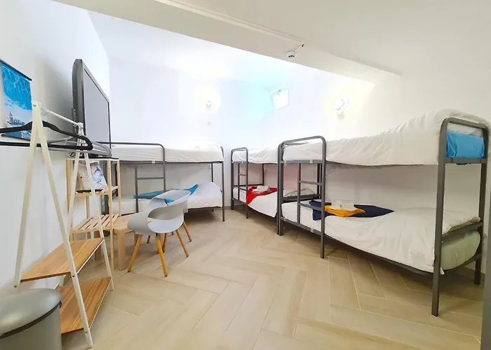 Quartos Grupos * נאזרה