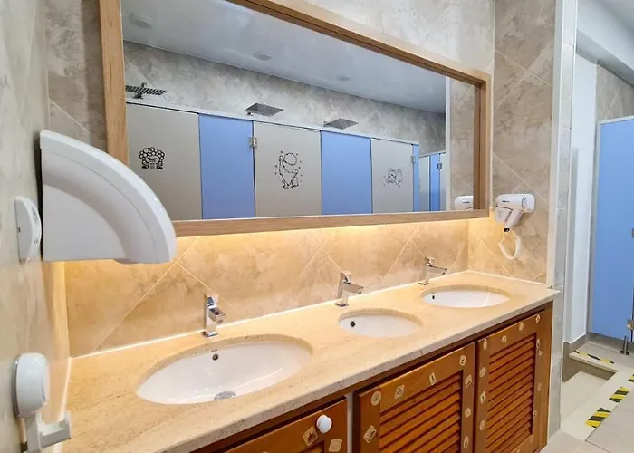 בית הארחה Quartos Grupos *