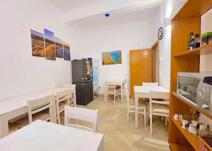 Quartos Grupos בית הארחה